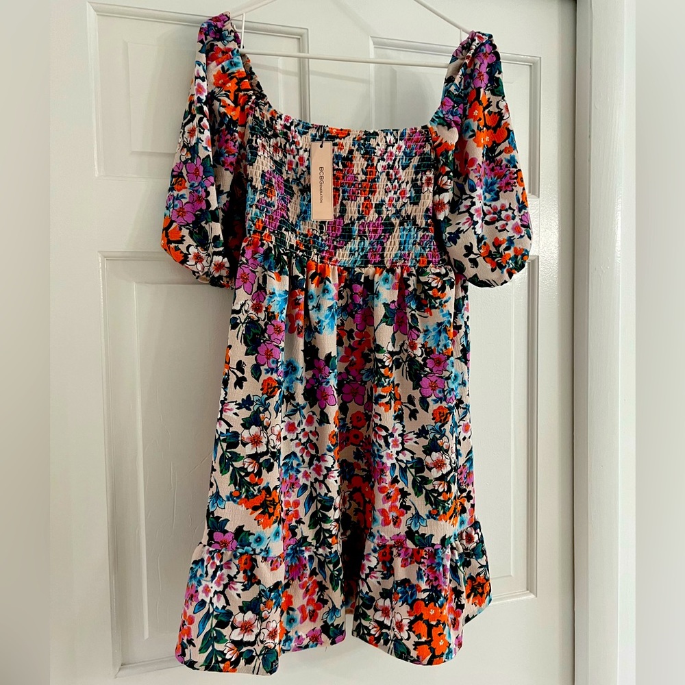 BCBG Floral Dress size M- NWT